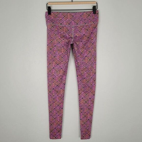Pink Yoga Victoria's Secret Size XS Leggings Geometric Pink Orange Gray - Picture 4 of 12